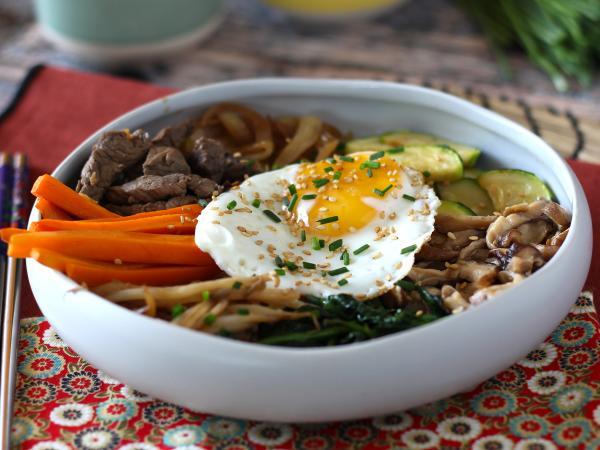 Recept Bibimbap, tradiční korejské jídlo