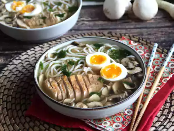Recept Kuřecí ramen: snadná verze tohoto kultovního asijského pokrmu!
