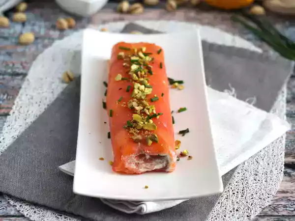 Recept Lososová rolka s ricottou a pistáciemi