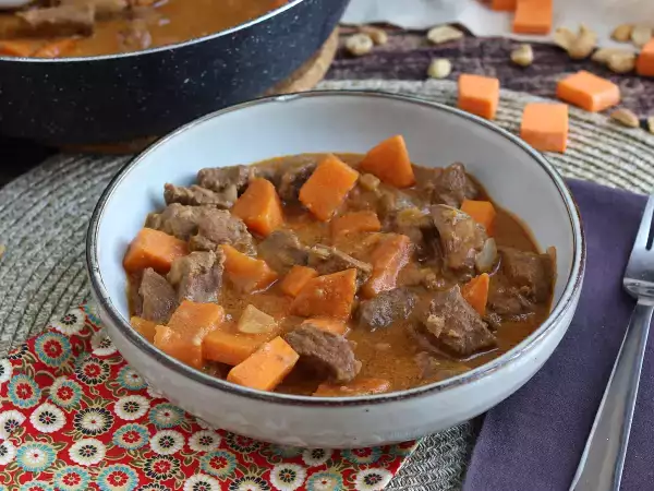 Recept Hovězí maso s mafé (snadná a stále chutná verze!)