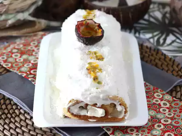 Recept Kokosová roláda s marakujou, ideální jako vánoční bûh