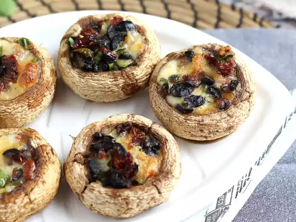Recept Plněné a pečené žampiony (skvělý nápad na aperitiv)