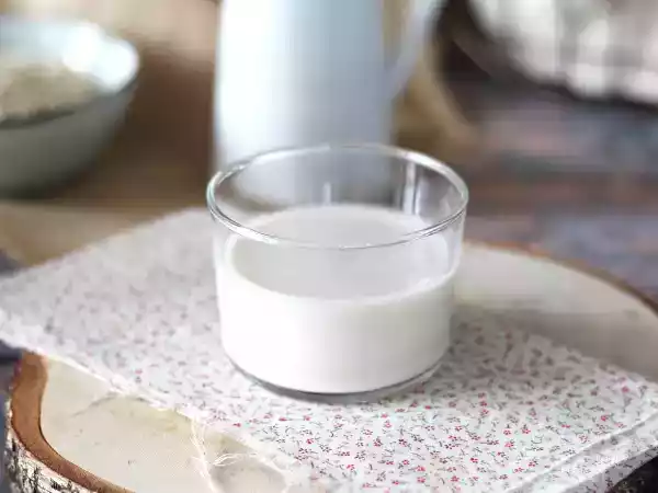 Recept Domácí ovesné mléko (snadné, rychlé a úsporné!)