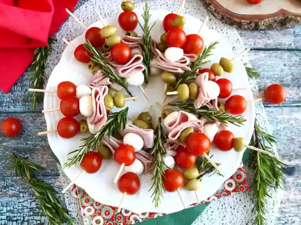 Recept Aperitivní věnec pro úspěšnou párty!