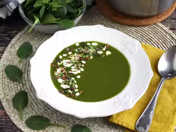 Recept Špenátová polévka: jak přimět všechny jíst zeleninu!