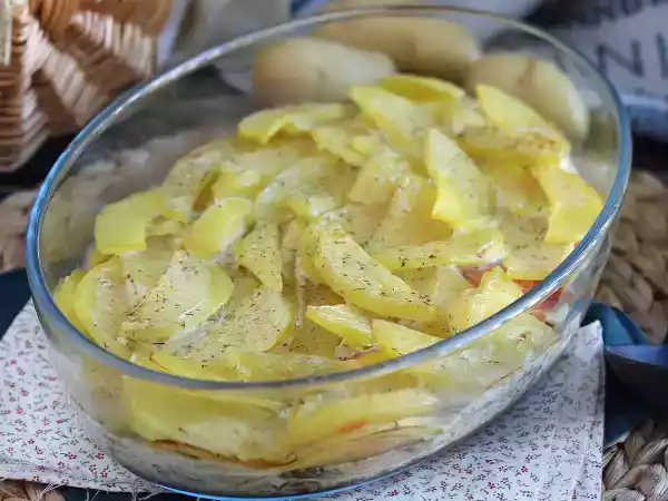 Recept Snadné gratinování brambor a uzeného lososa!