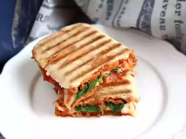 Recept Panini s chorizem a ementálem