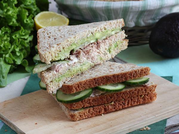 Recept Sendvič s tuňákem a avokádem