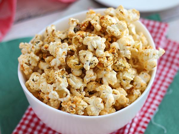 Recept Popcorn s příchutí pizzy