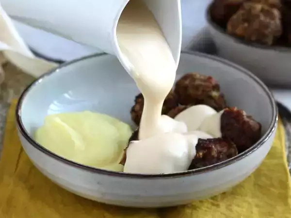 Recept Bílá omáčka z ikea