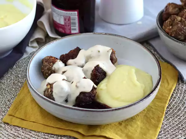 Recept Masové kuličky ikea s bílou omáčkou