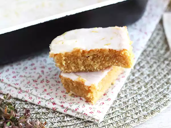 Recept Citronové a ovesné brownies s citronovou polevou