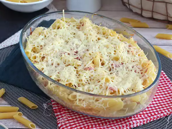 Recept Zapečené těstoviny se šunkou a sýrem