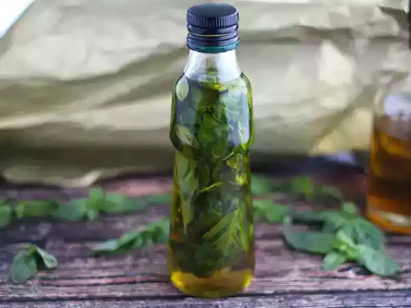 Recept Domácí bazalkový olej