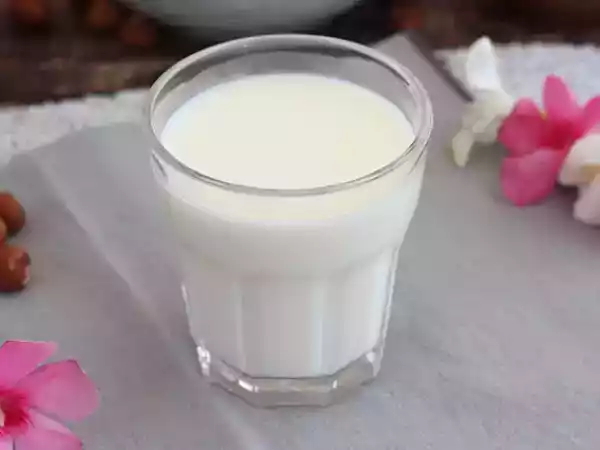 Recept Domácí mandlové mléko