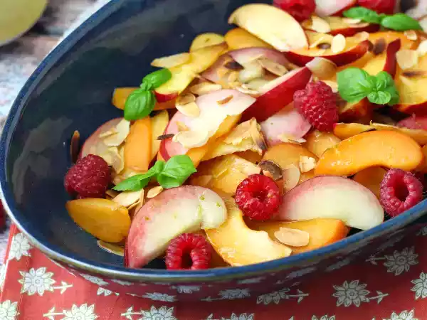 Recept Ovocný salát: broskvový, meruňkový, malinový a další!