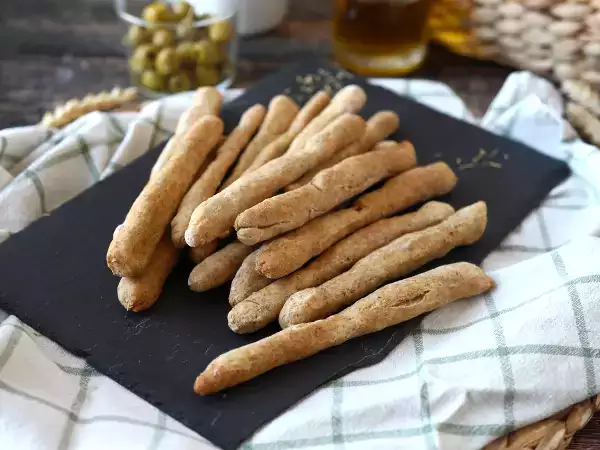 Recept Domácí bylinkové gressiny: snadná výroba a super křupavé!