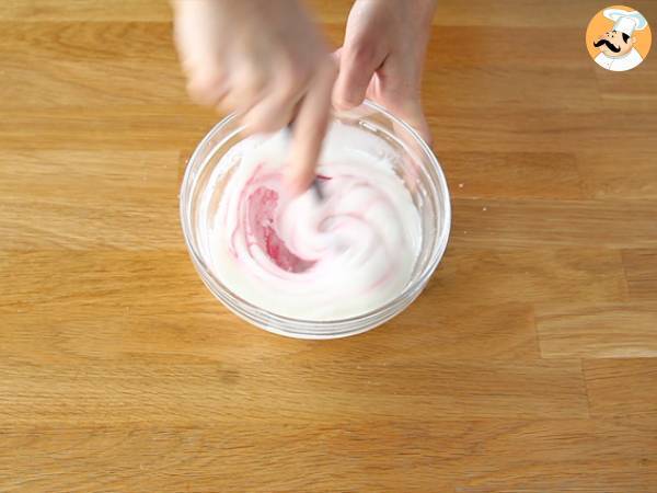 Jahodové mini rolády, Růžové panenky - Příprava krok 9
