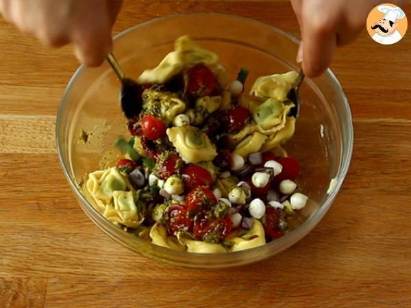 Salát z tortellini s pestem - Příprava krok 4