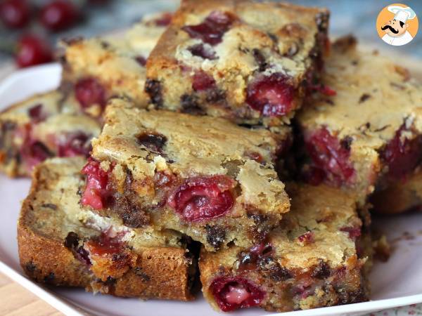Blondie s třešněmi a čokoládou, dokonalý křupavý a vláčný dort - Příprava krok 6