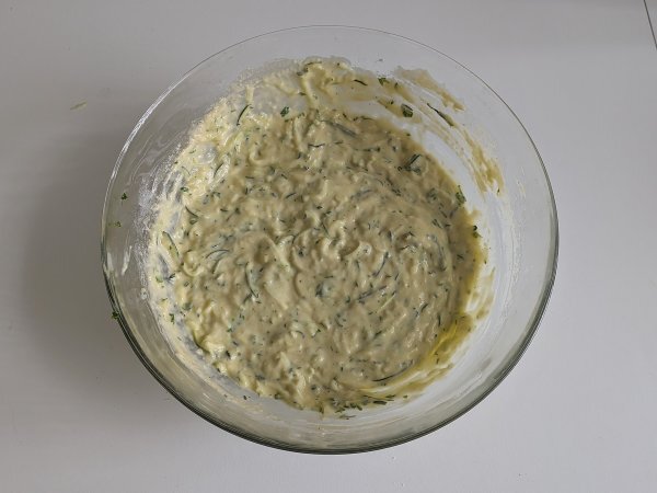 Cuketové muffiny ve fritéze: lehký a nadýchaný recept - Příprava krok 4