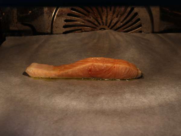 Křupavý, pikantní salát s křupavou rýží z lososa! - Příprava krok 2