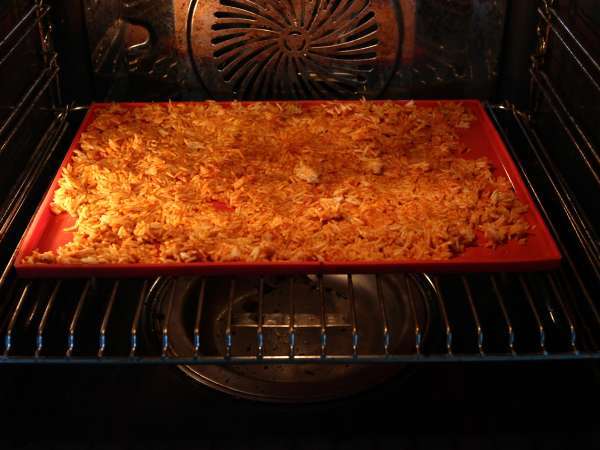 Křupavý, pikantní salát s křupavou rýží z lososa! - Příprava krok 4