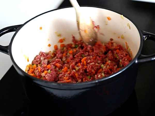 Boloňské lasagne: recept, který milují všichni! - Příprava krok 2