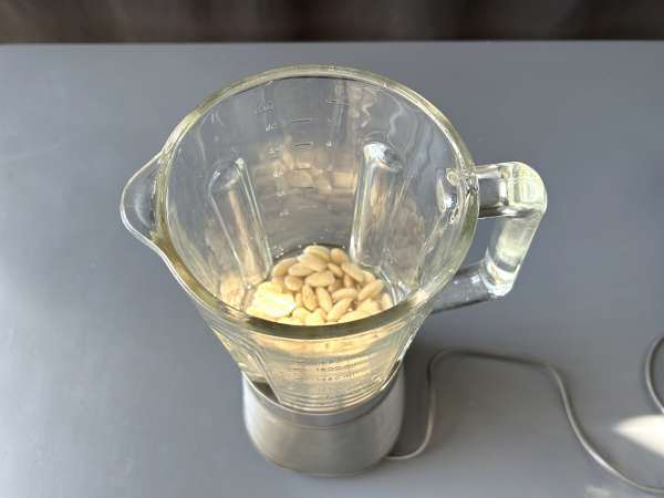 Andaluská polévka Ajoblanco: studená polévka, na kterou máte v létě vždycky chuť - Příprava krok 3