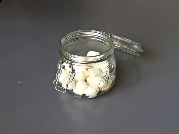 Marinované kuličky mozzarelly jako aperitiv nebo salát! - Příprava krok 1