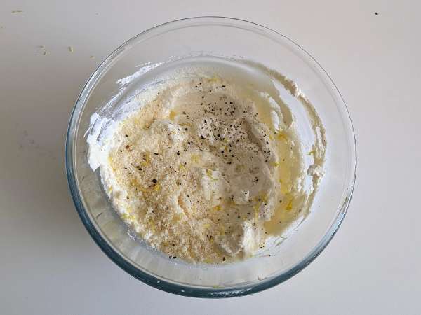 Tortelloni di bresaola plněné rukolou a sýrem ricotta: chutné a hotové za 10 minut! - Příprava krok 2