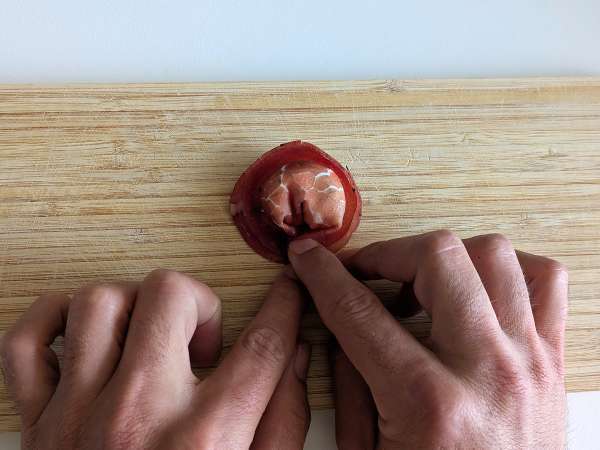 Tortelloni di bresaola plněné rukolou a sýrem ricotta: chutné a hotové za 10 minut! - Příprava krok 6