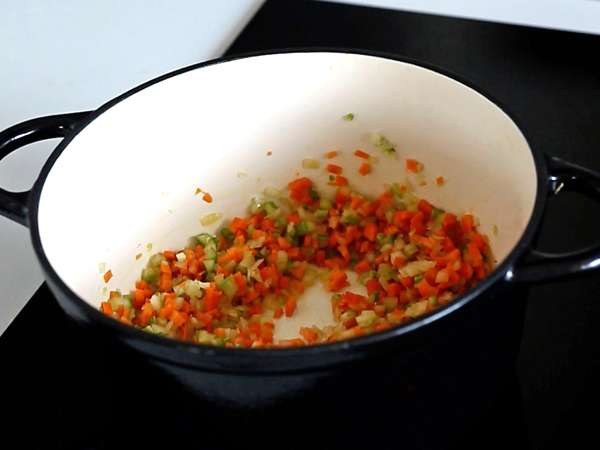 Domácí boloňská omáčka - ragù alla bolognese - Příprava krok 2