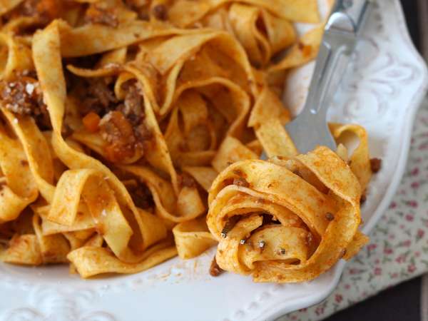 Těstoviny s boloňskou omáčkou - tagliatelle al ragù alla bolognese - Příprava krok 9