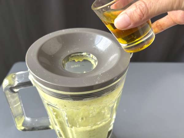 Krém z cukety se zeleným jablkem a jogurtem hotový za 30 minut - Příprava krok 6