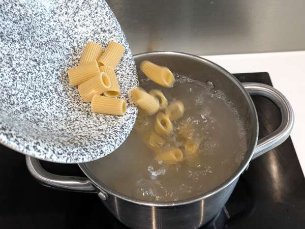 Těstoviny al forno ai funghi: dokonalý krémový a vláknitý recept na podzim - Příprava krok 5