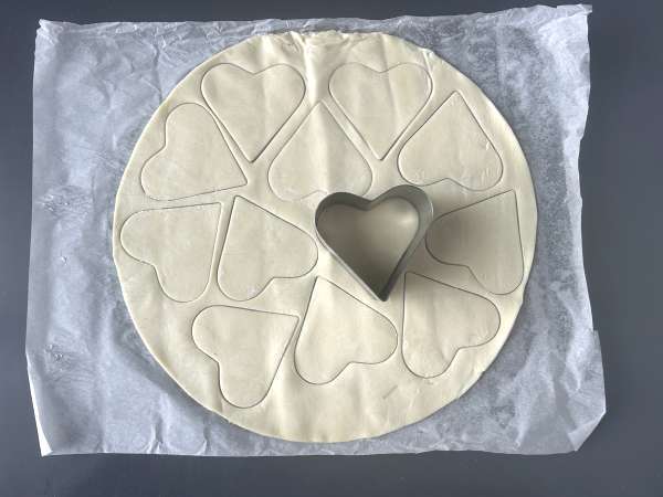 Sušenky s duchy: nejjednodušší a nejzábavnější halloweenský recept pro děti - Příprava krok 1