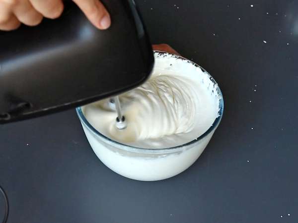 K výrobě tohoto červeného ovocného špalku nepotřebujete formu! - Příprava krok 1