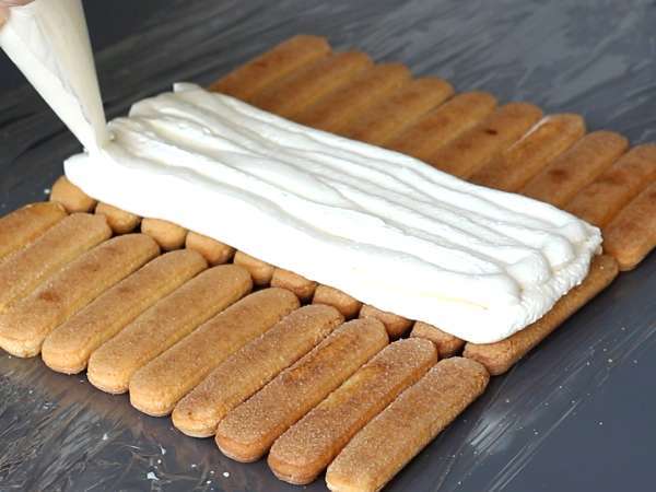 K výrobě tohoto červeného ovocného špalku nepotřebujete formu! - Příprava krok 4