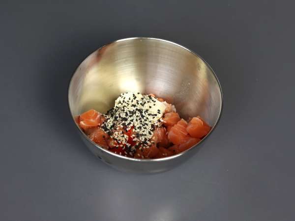 Asijské tacos: lososový tatarák v rýžových lupíncích - Příprava krok 4