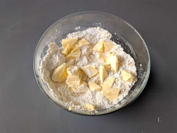 Valentýnské koláče s jahodovým džemem: romantické domácí pochoutky - Příprava krok 1