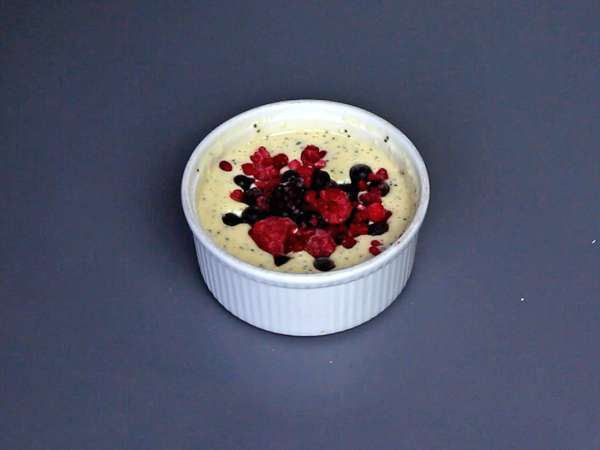 Superjednoduchý proteinový koláč z červeného ovoce - Příprava krok 3