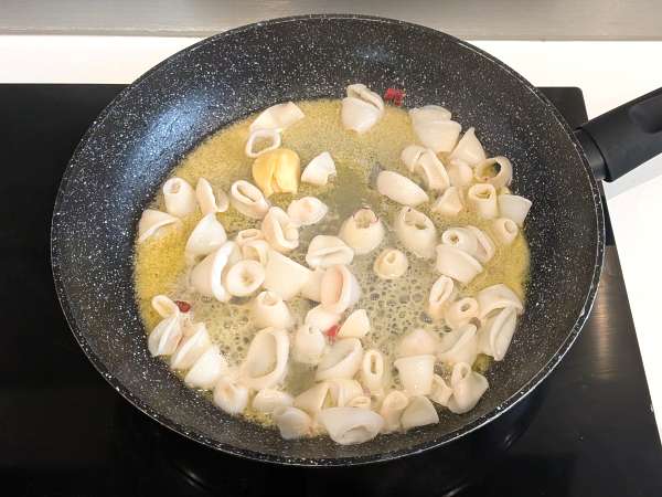 Omáčka z chobotnic: dokonalé koření na těstoviny - Příprava krok 5