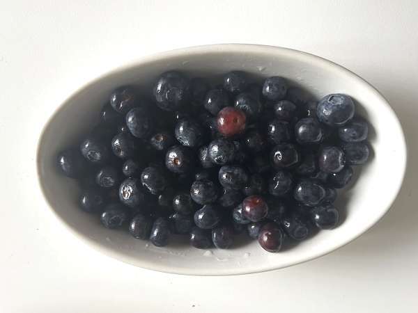 Borůvkový mandlový crumble: zlatavý na povrchu, šťavnatý uvnitř - Příprava krok 1