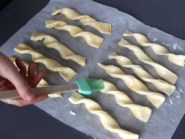 Vločkové sýrové twisty s Airfryer - Příprava krok 5