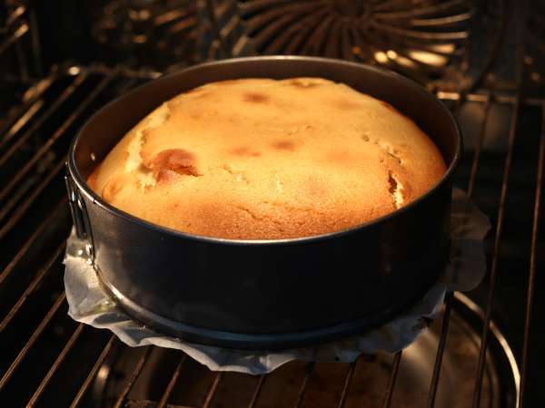 Extra fondánový obrácený banánový dort - Příprava krok 8