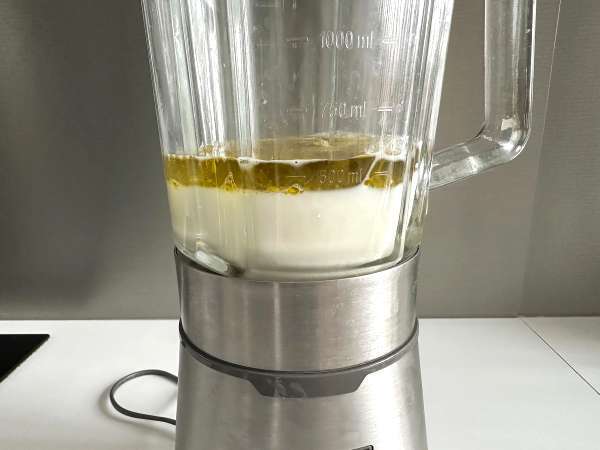 Sardinkový dort: jednoduchý, vlhký a chutný recept - Příprava krok 4