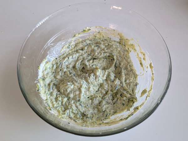 Conchiglioni plněné ricottou, cuketou a citronem: krémové a au gratin v troubě - Příprava krok 5