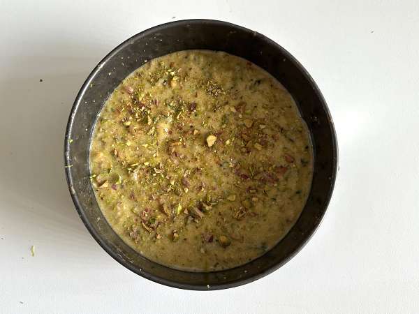 Ultra vlhký dort s pistáciemi, limetkou a cuketou - Příprava krok 7