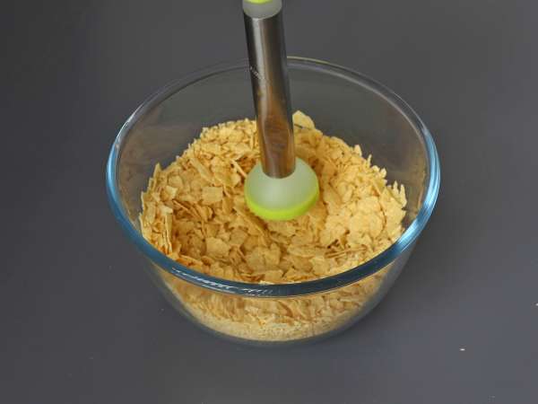 Čokoládové bonbóny Pringles v pískových růžích - Příprava krok 1